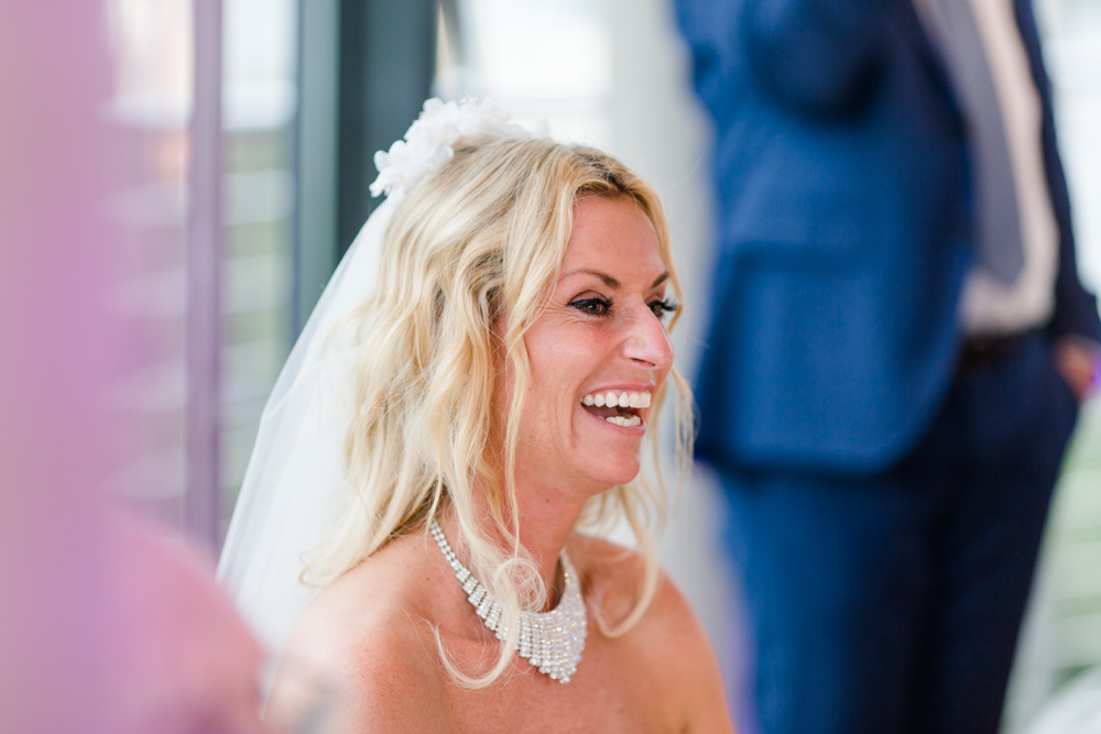 Hochzeitsfotograf in der St. Gertrud-Kirche in Barmbek und Hotel Hafen Hamburg